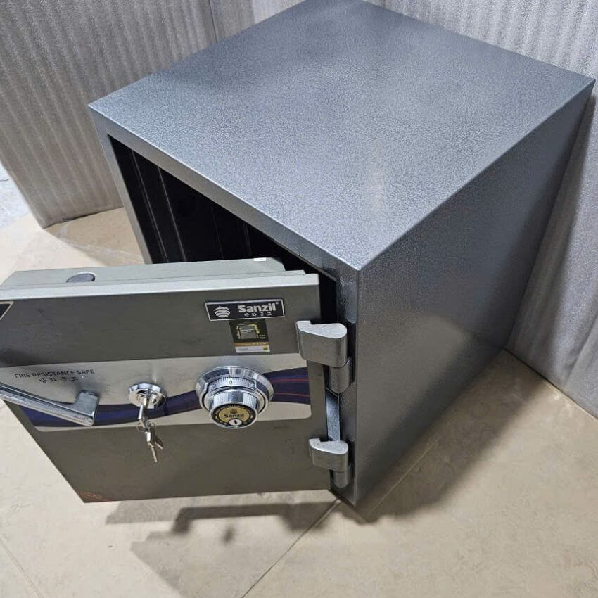 Két Sắt zanzil Giá Rẻ Hàn Quốc 110kg new 95%